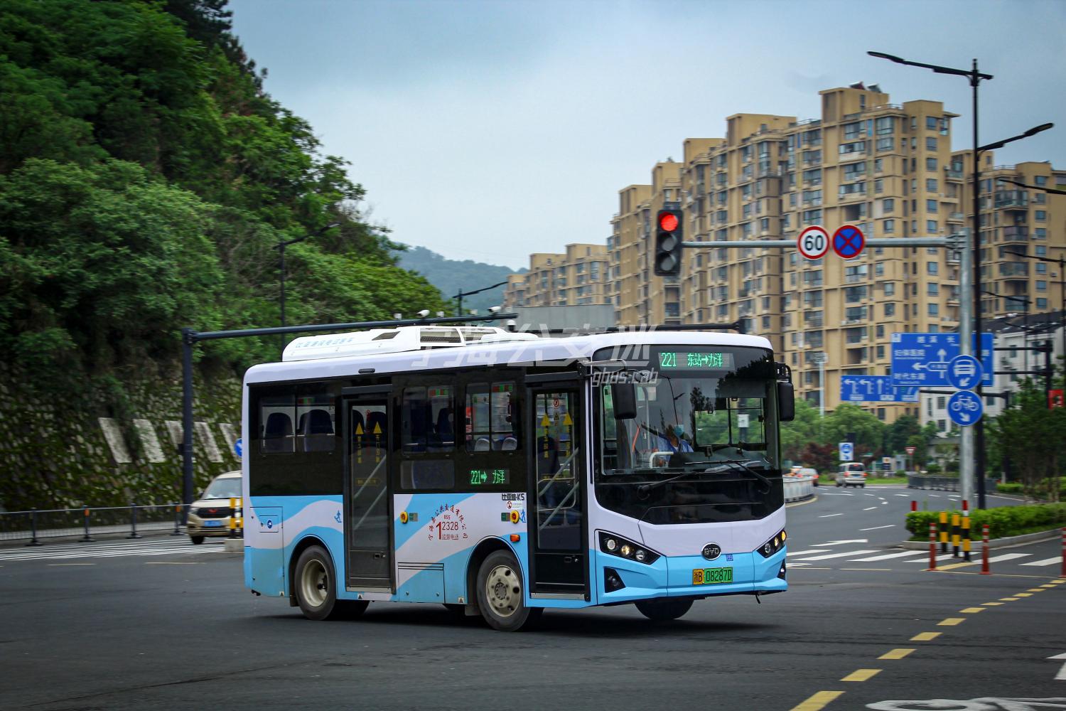 宁海221路 力洋车站 — 宁海东站